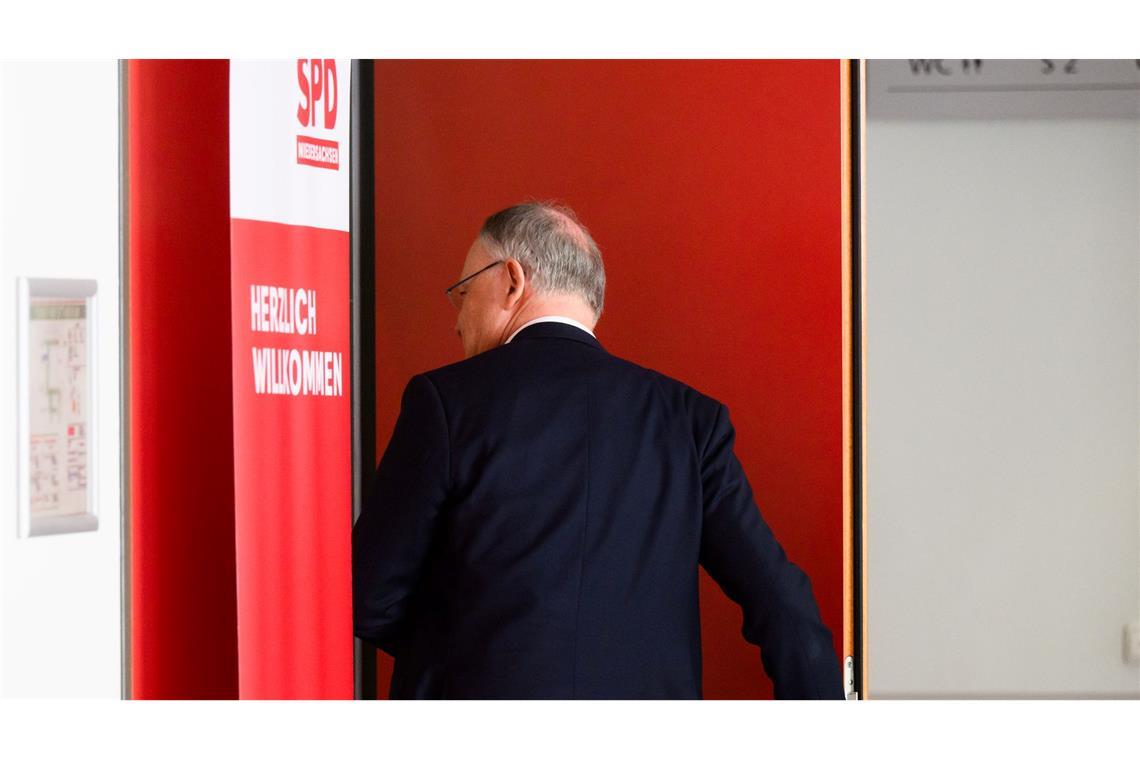 Führungswechsel in Niedersachsen: Weil übergibt an Lies Weil ist bereits seit Anfang 2012 SPD-Landeschef und seit Anfang 2013 Ministerpräsident.