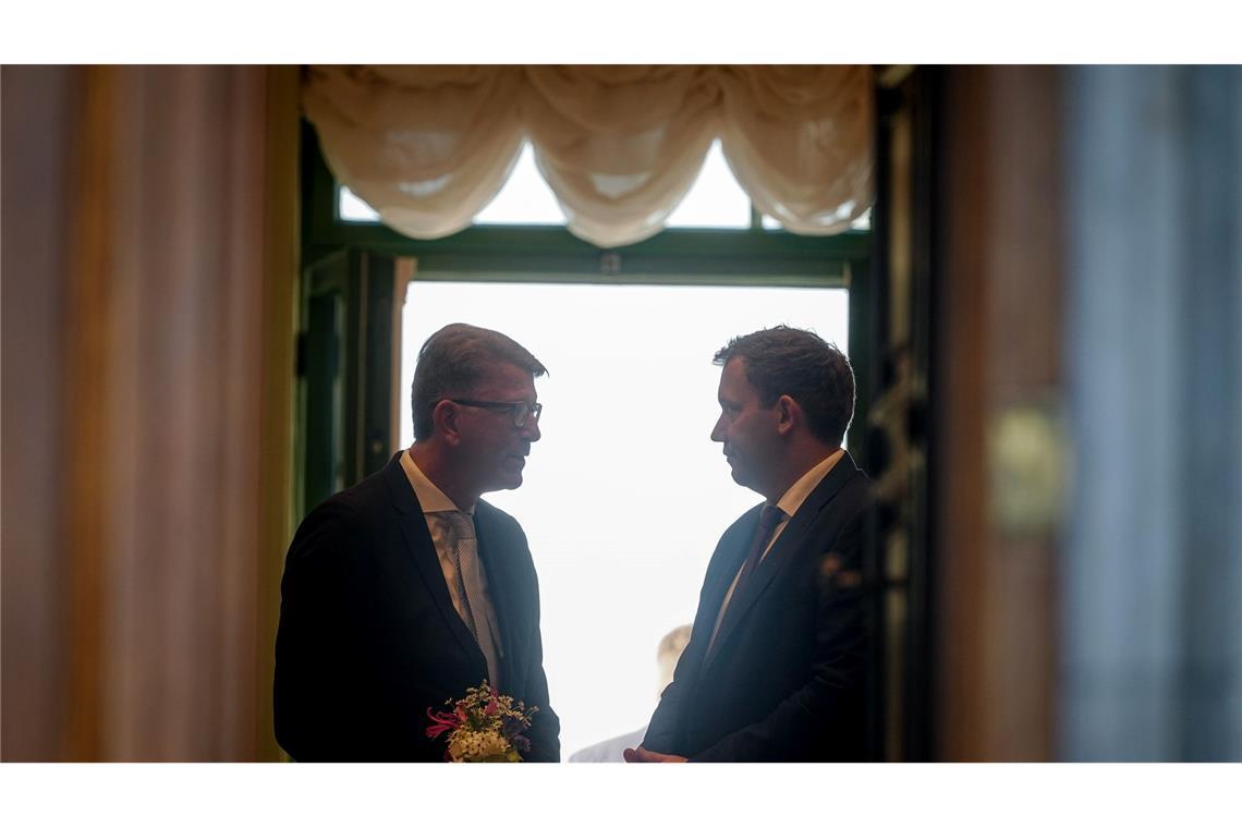 Klausur: Minister in Klinik und Abreise wegen Todesfalls Weimer zum Auftakt der Klausur im Gespräch mit Finanzminister Lars Klingbeil.