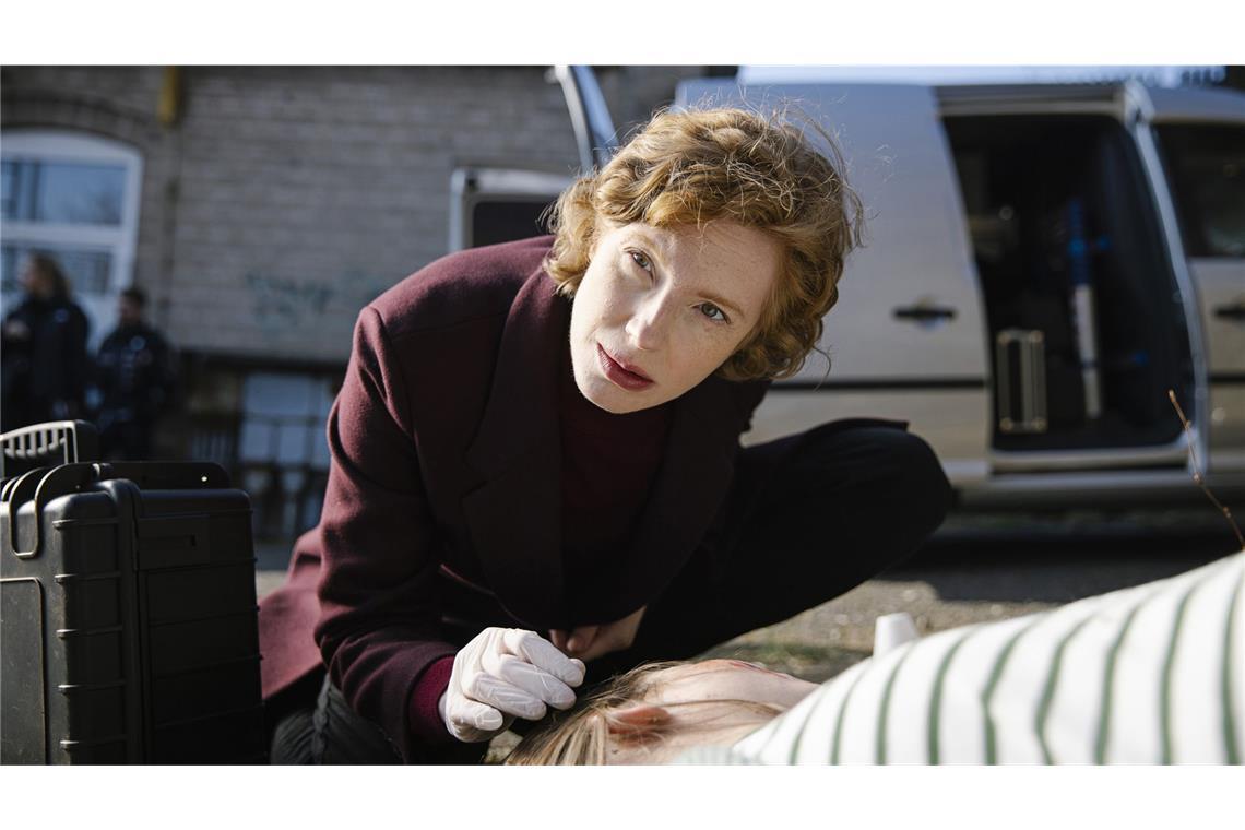 Weiterhin genau: Linda Selb (Luise Wolfram)