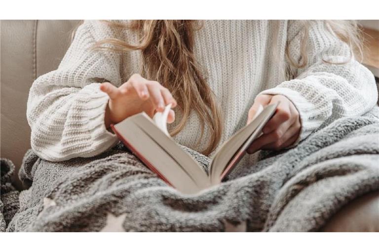 Welche romantischen Bücher passen besonders gut zum Herbst?