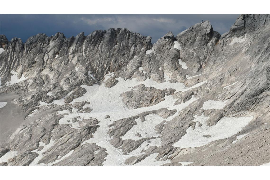 Wenn es im Gebirge zunehmend wärmer wird, gehen immer mehr Gletscher verloren. (Archivbild)