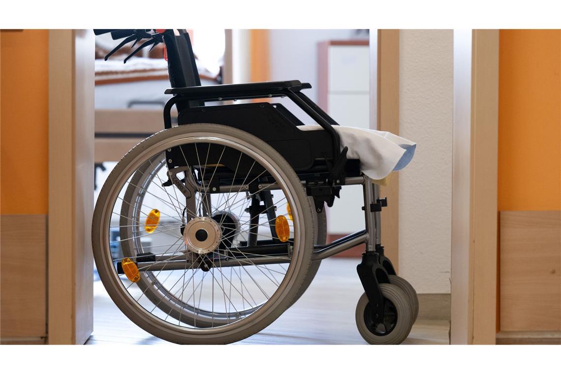 Deloitte: Defizit der Krankenkassen wird massiv steigen Wer alt wird, wird häufiger krank. Eine alternde Bevölkerung bedeutet für die Krankenkassen stark steigende Ausgaben. (Symbolbild)