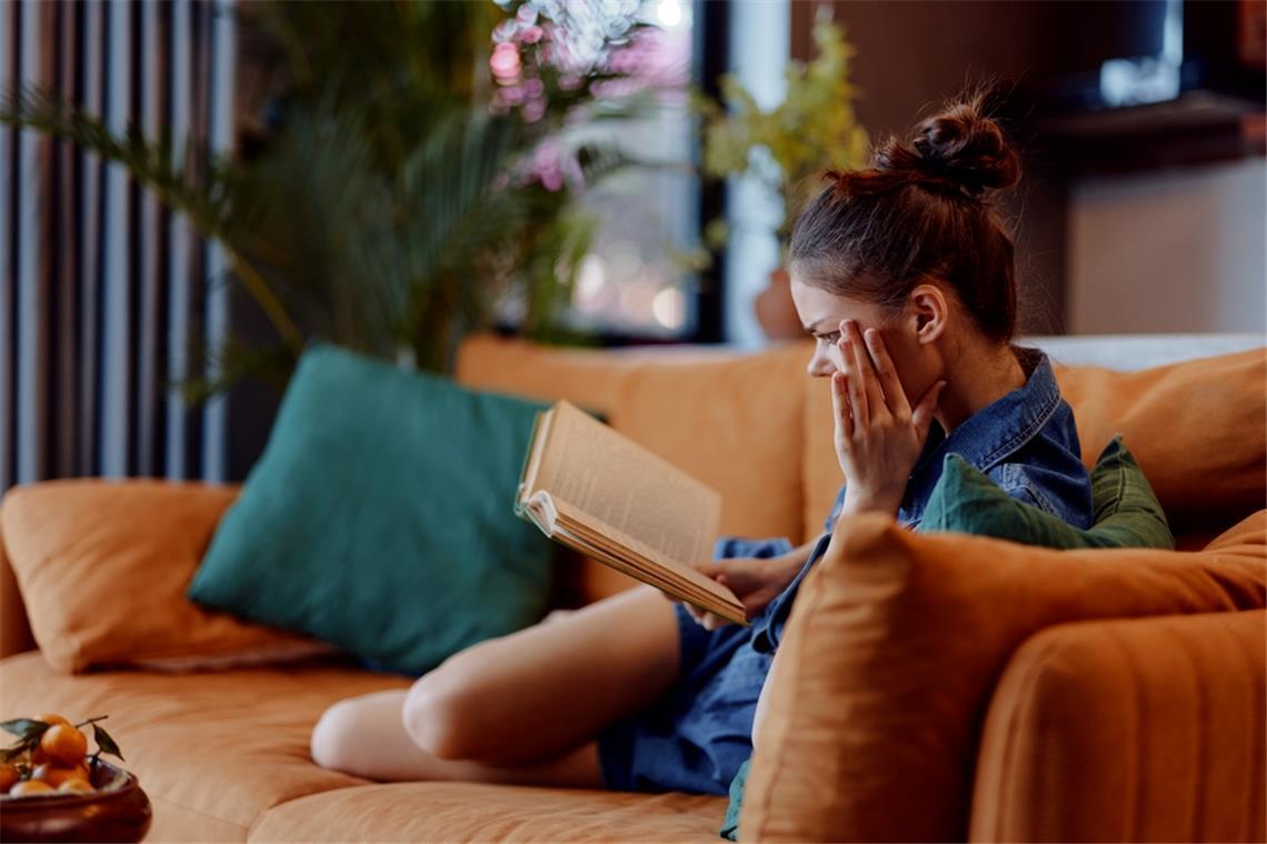 Diese Bücher stehen im April auf allen Wunschlisten Wer auf der Suche nach neuem Lesestoff ist, findet hier eine spannende Auswahl quer durch verschiedene Genres.