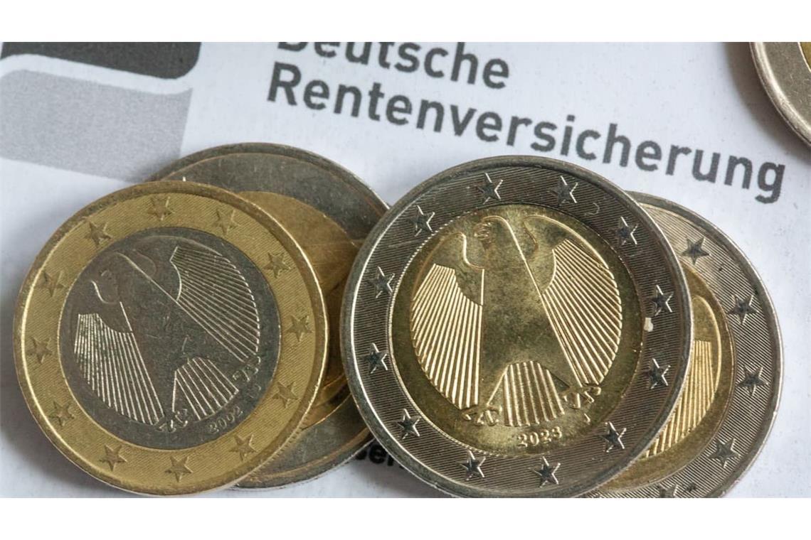 Wer bei Beruf zurücksteckt, um Angehörige zu pflegen, riskiert Einschnitte in der Rente. Das muss nicht sein.
