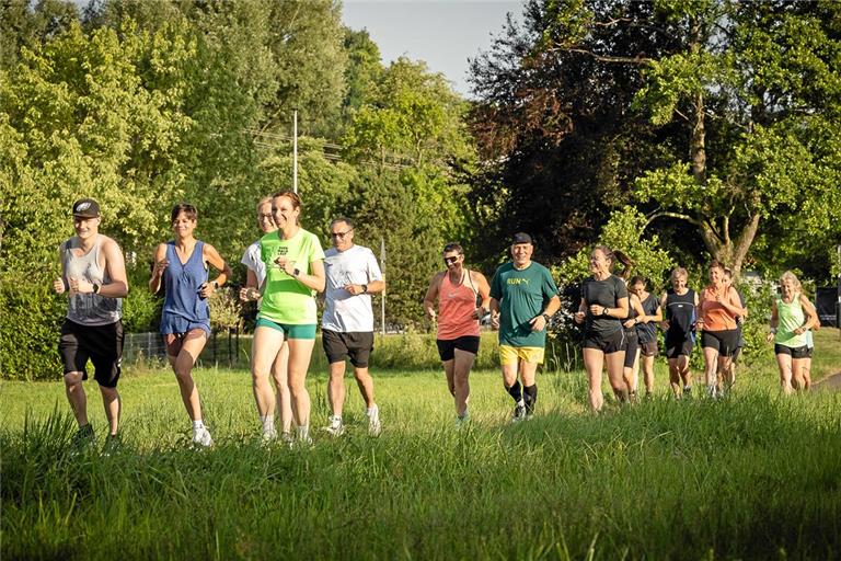 Wer beim Einsteigerkurs des Lauftreffs Auenwald mitgemacht hat, hatte seinen Spaß und ist auf das 5-Kilometer-Rennen am Samstag bestens vorbereitet. Foto: Alexander Becher