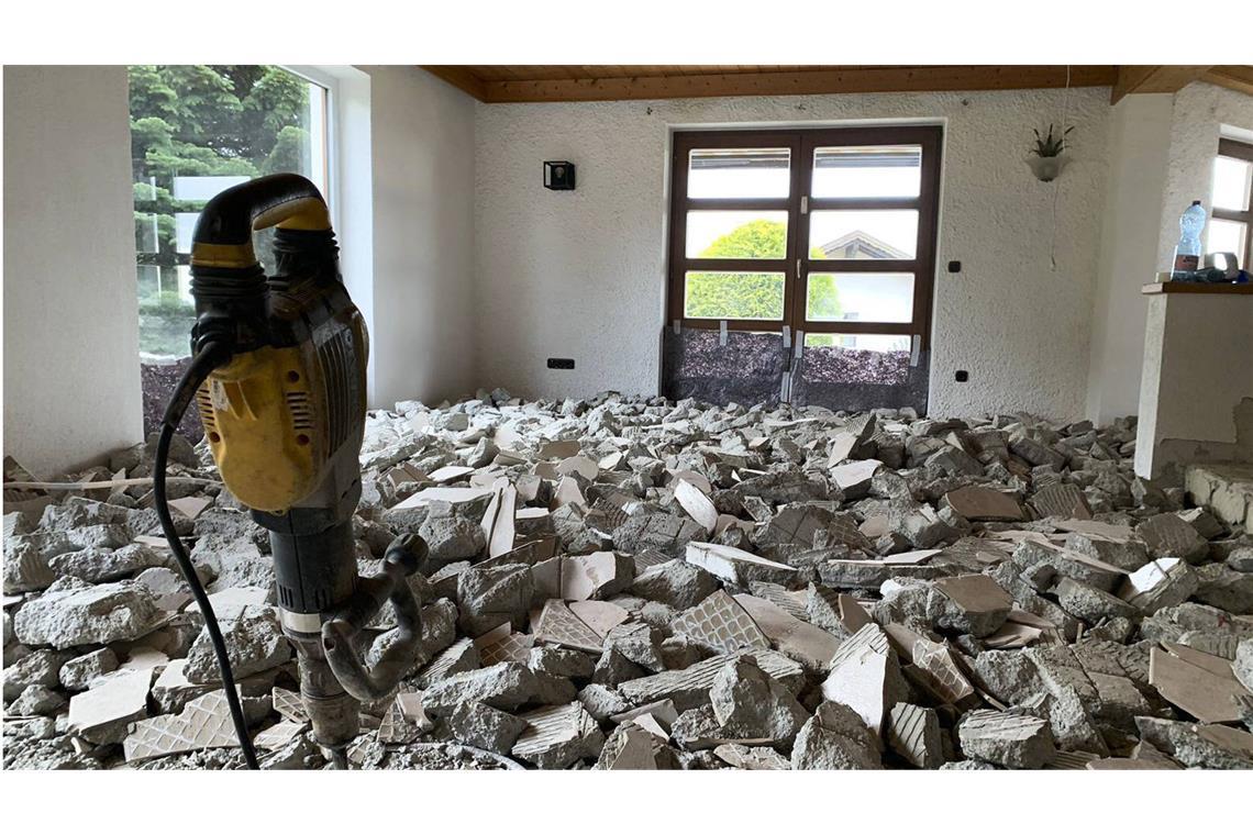 Hässlicher wohnen Wer einen Altbau saniert, egal ob in einer Stadt wie Stuttgart oder in einem heruntergewohnten Haus auf dem Land kann sich auf etwas gefasst machen.