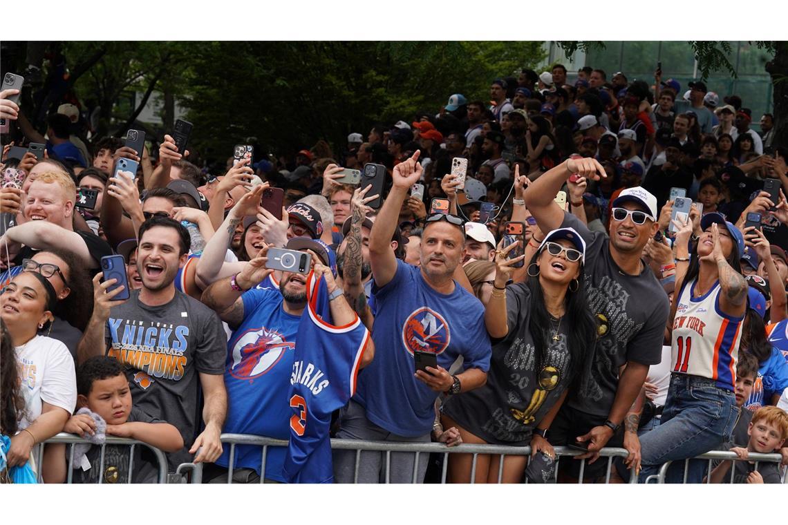 NBA-Meister Knicks in New York mit Konfetti-Parade gefeiert
