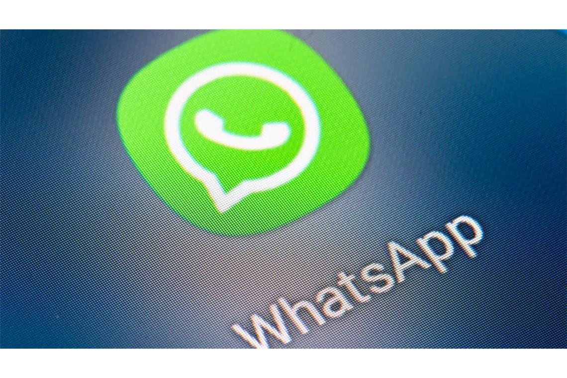 WhatsApp plant neue Sound-Sticker mit eigener Stimme und Ton. Erfahren Sie, wie die Funktion funktionieren soll und was Nutzer wissen müssen.
