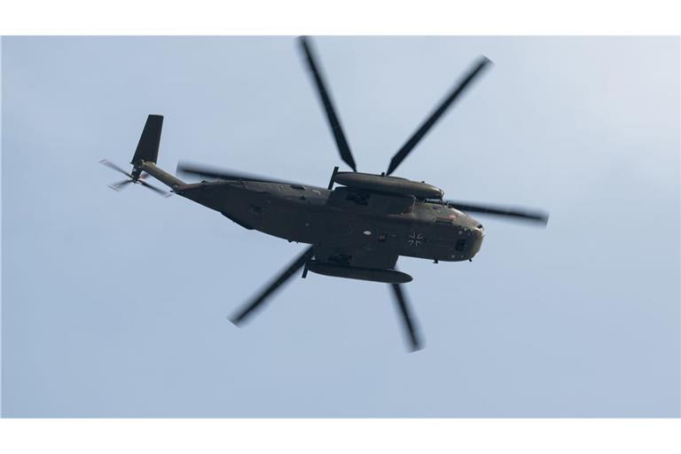 Wie es zu dem Unfall kam, ist noch unklar. Der Soldat liegt im Krankenhaus. (Symbolbild)