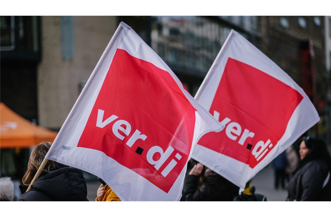 Schlichter für mehr Geld in zwei Stufen Wie geht es im Tarifstreit des öffentlichen Diensts weiter?