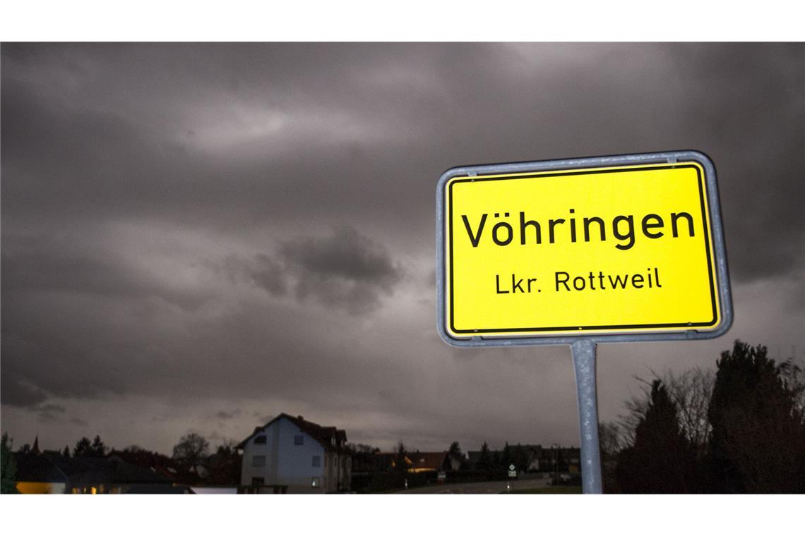 Rücktritt nach Rassismusvorwurf? Bürgermeister schweigt Wie geht es weiter in Vöhringen?
