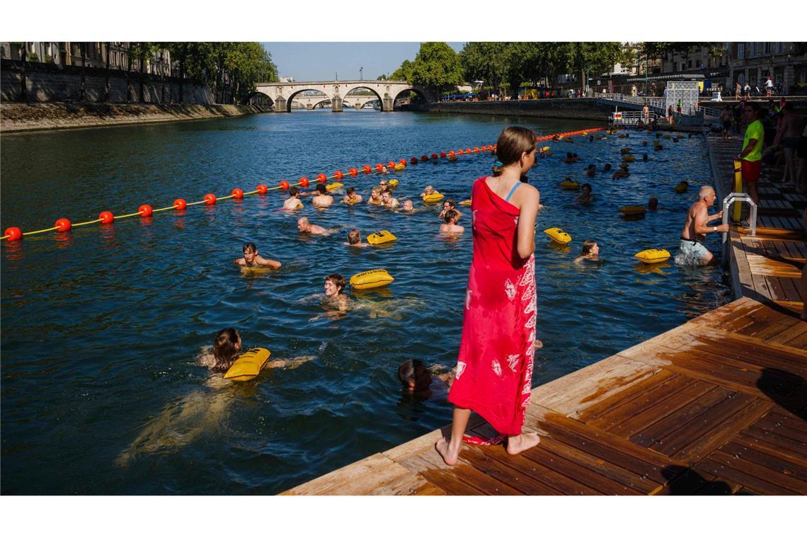 Freibäder in der Seine in Paris sind Riesenerfolg Wieder in der Seine schwimmen zu können, war ein lange gehegter Wunsch der Menschen in Paris (Archivbild).