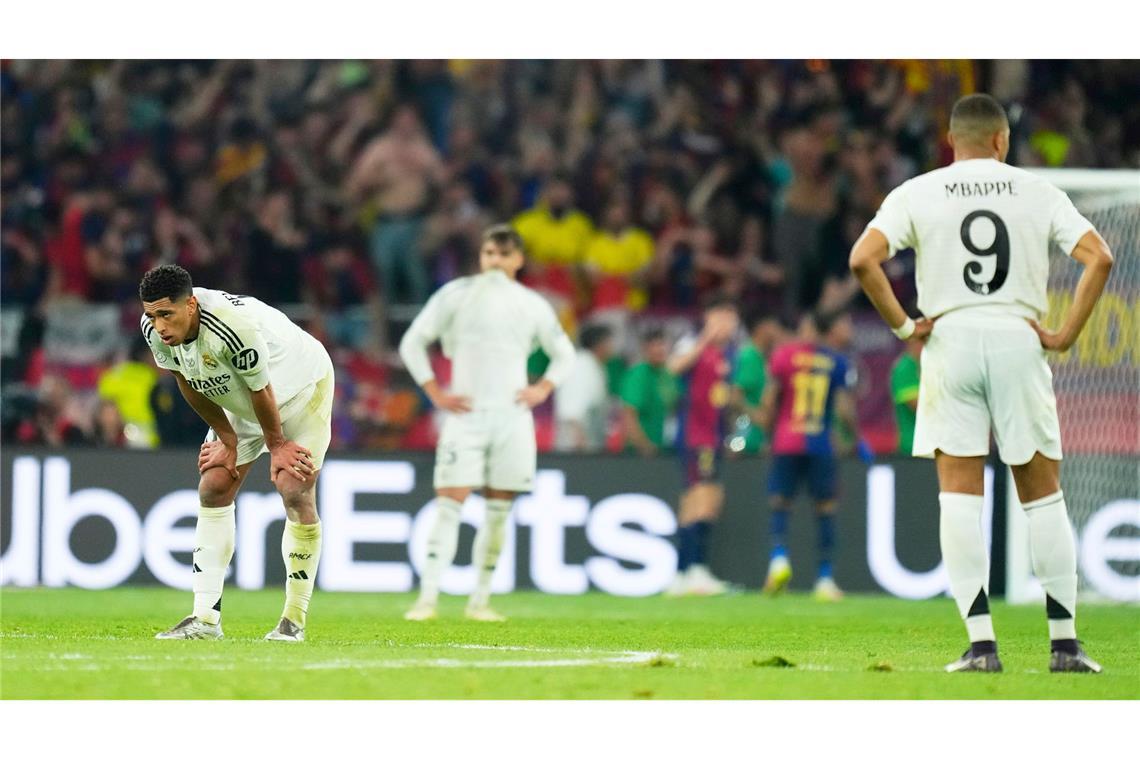 Finale Tumulte: Rüdiger-Eklat bei Barças Pokaltriumph Wieder kein Titel für Real Madrid: Den Königlichen droht eine Saison ohne Trophäe.