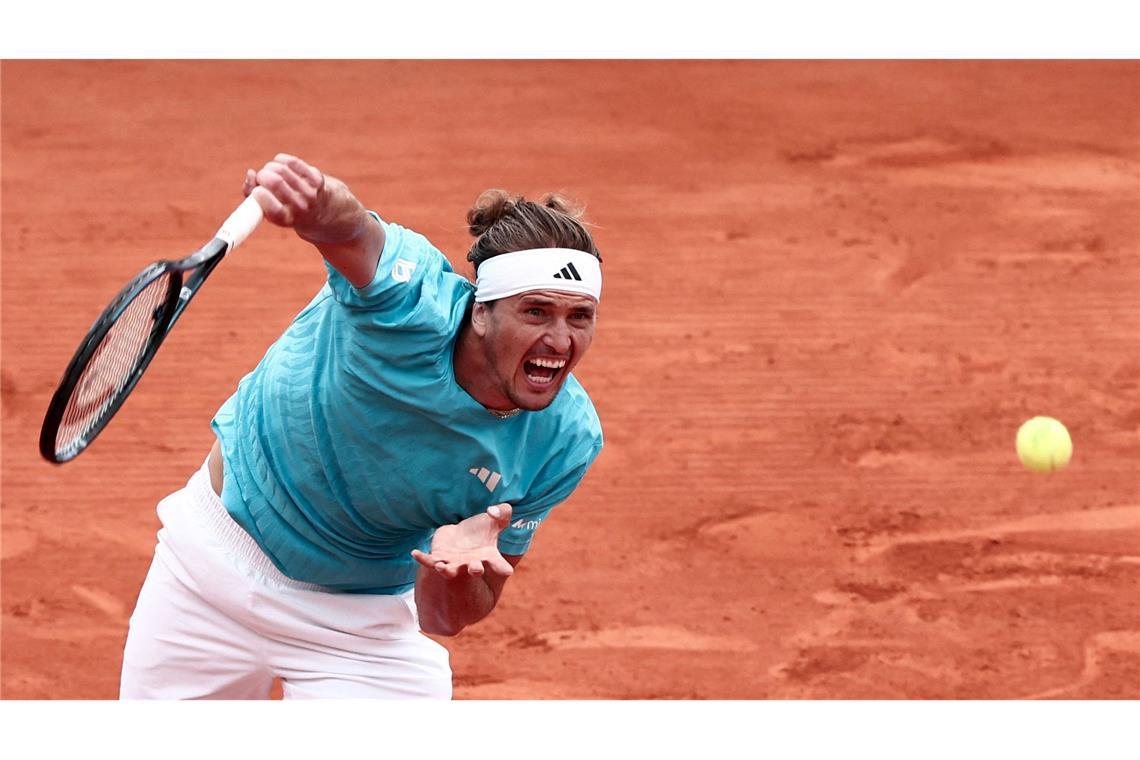 Wieder raus im Halbfinale: Alexander Zverev verlor erneut gegen Jannik Sinner.