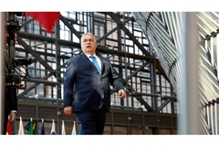 Will im Streit um das Milliarden-Darlehen für die Ukraine hart bleiben: Ungarns Ministerpräsident Viktor Orban.