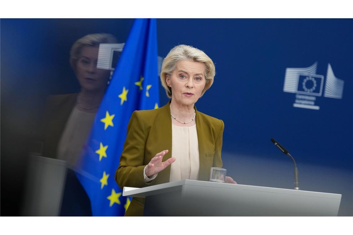 Will Russland mit neuen Sanktionen die Kriegsführung gegen die Ukraine erschweren: EU-Kommissionspräsidentin Ursula von der Leyen. (Archivbild)