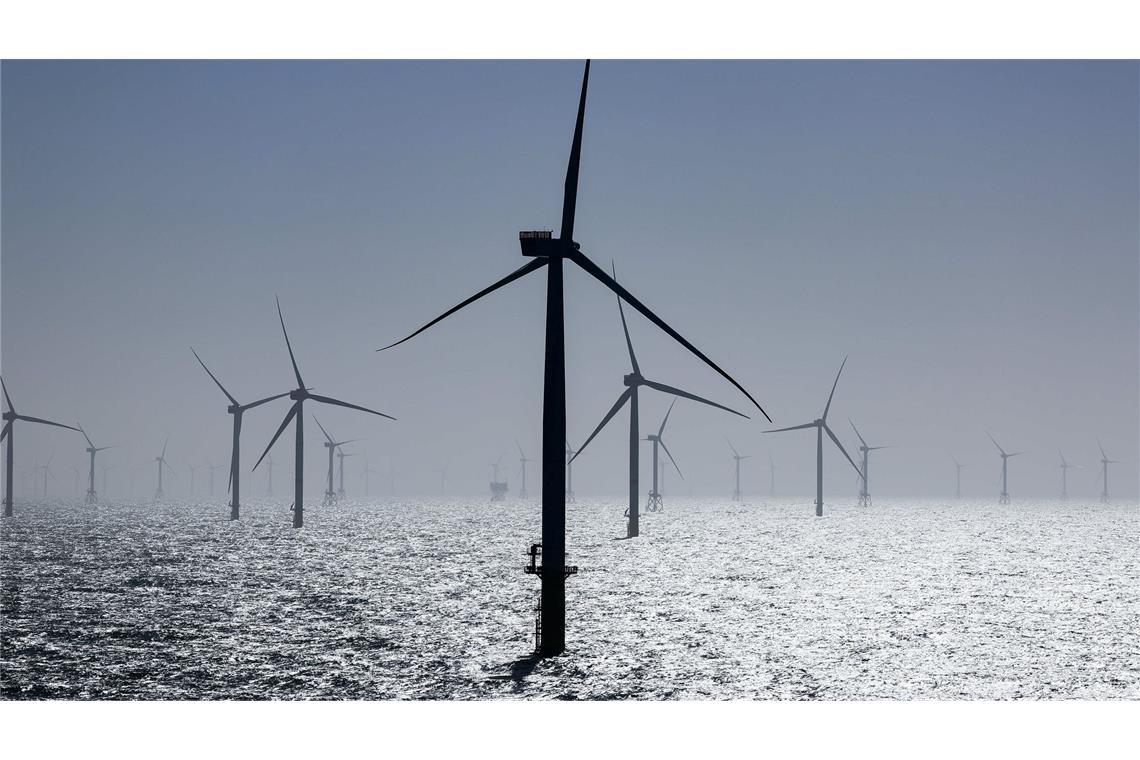 Nordsee-Windkraftflächen finden keinen Käufer Windräder stehen in einem Windpark in der Nordsee. (Archivbild)