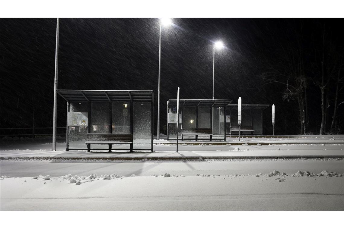 Bilder des Tages Winterliche Stille früh am Morgen in Bayern.