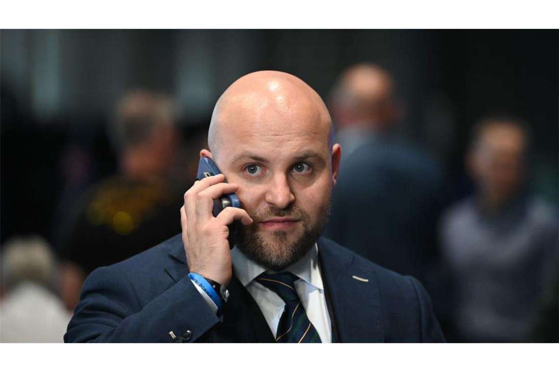 „Wir werden unseren eigenen, ganz von uns kontrollierten Abgeordneten im Bundestag haben“: Ein Moskauer Memorandum offenbarte schon 2017 den guten Draht des AfD-Abgeordneten Markus Frohnmaier nach Moskau.