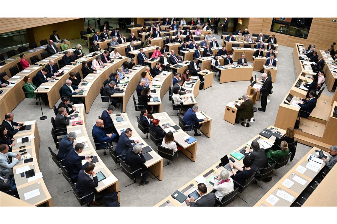 Initiator: Volksbegehren „sicher gescheitert“ Wird künftig wohl noch größer: der Landtag in Baden-Württemberg.