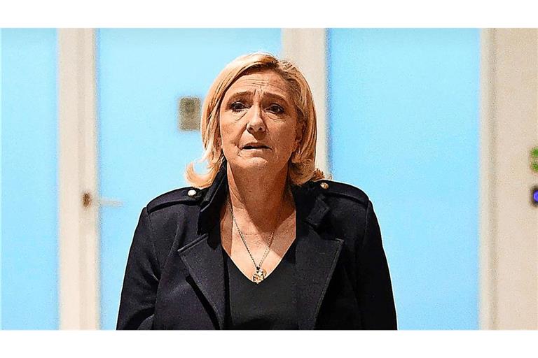 Wird Marine Le Pen verurteilt, würde sie das wohl fünf Jahre lang für ein politisches Amt blockieren.