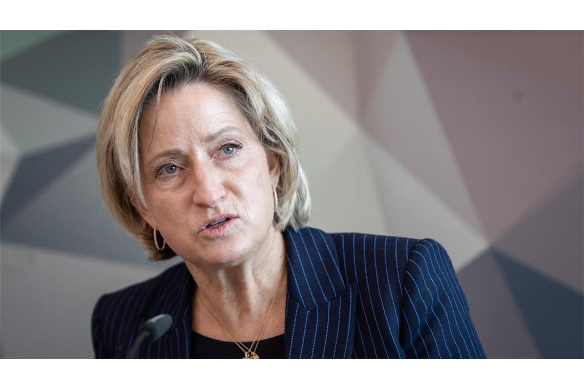 Wirtschaftsministerin Nicole Hoffmeister-Kraut (CDU) kommt nicht aus den Schlagzeilen.