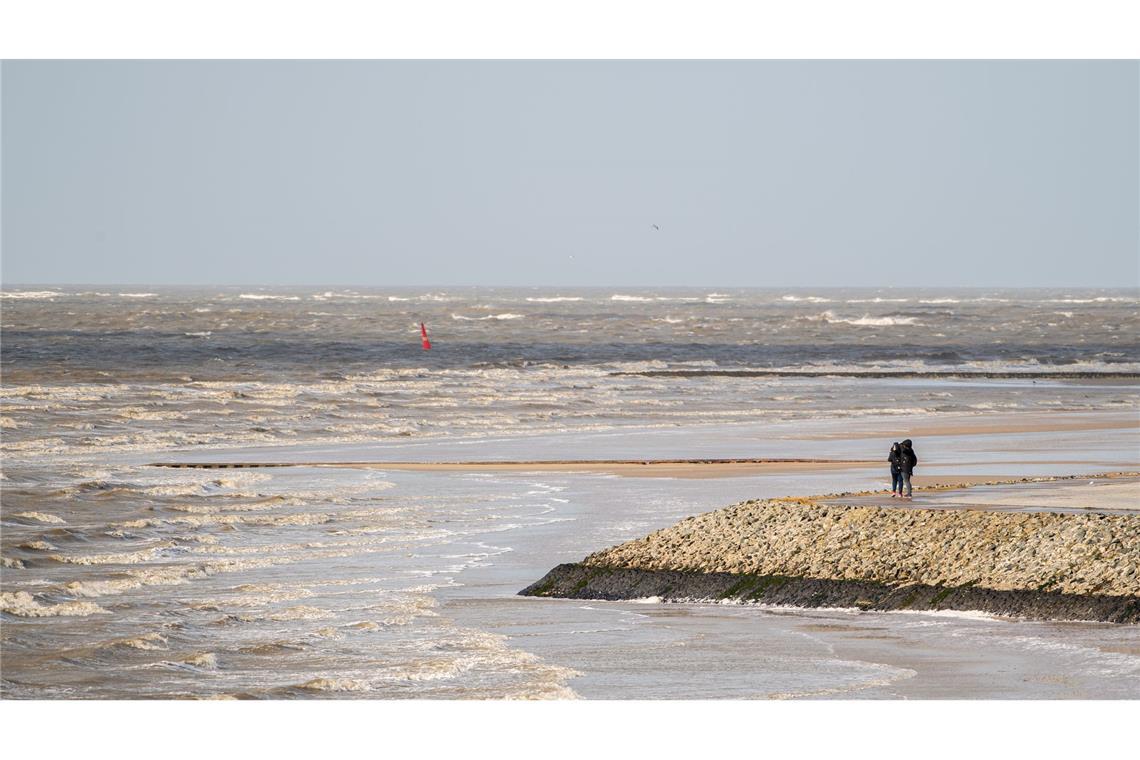 Wissenschaftler gehen davon aus, dass der Meeresspiegel in der Nordsee bis 2100 zwischen 30 und 120 Zentimeter steigen wird. (Archivbild)