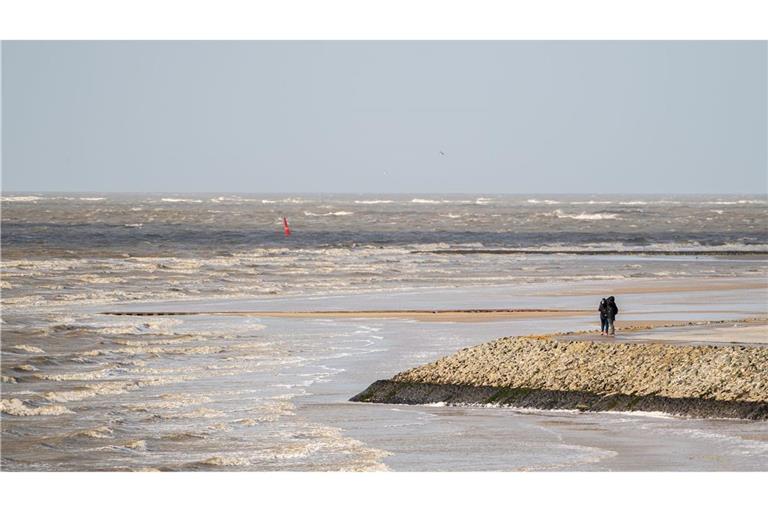 Wissenschaftler gehen davon aus, dass der Meeresspiegel in der Nordsee bis 2100 zwischen 30 und 120 Zentimeter steigen wird. (Archivbild)