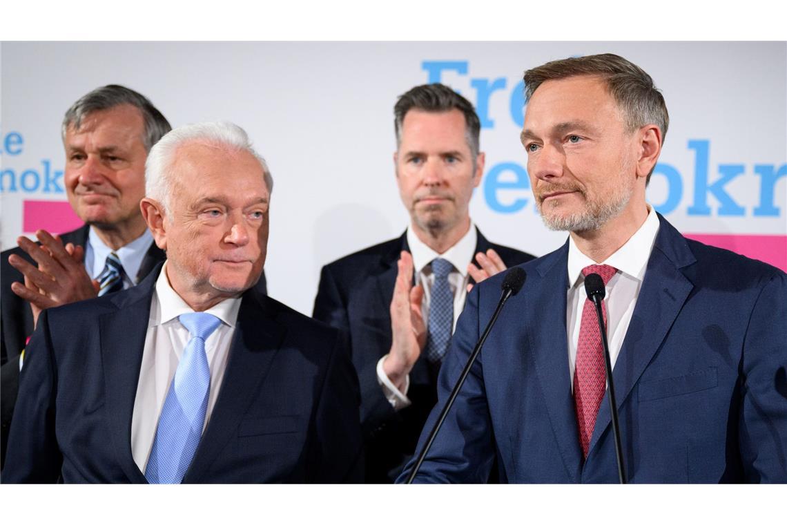 Merz will Regierung bis Ostern - SPD sortiert sich Wolfgang Kubicki (72), der nächste Woche Geburtstag hat, traut sich zu, die taumelnde FDP wieder aufzurichten.