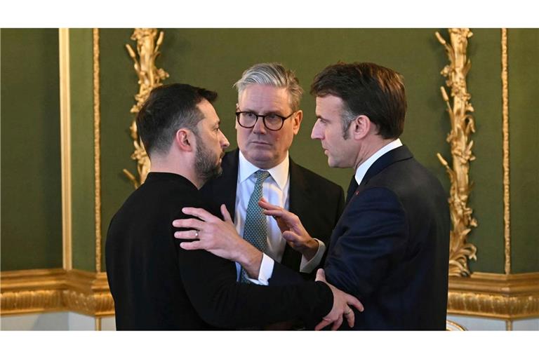 Wolodymyr Selenskyj (l) war herzlich emfpangen worden.