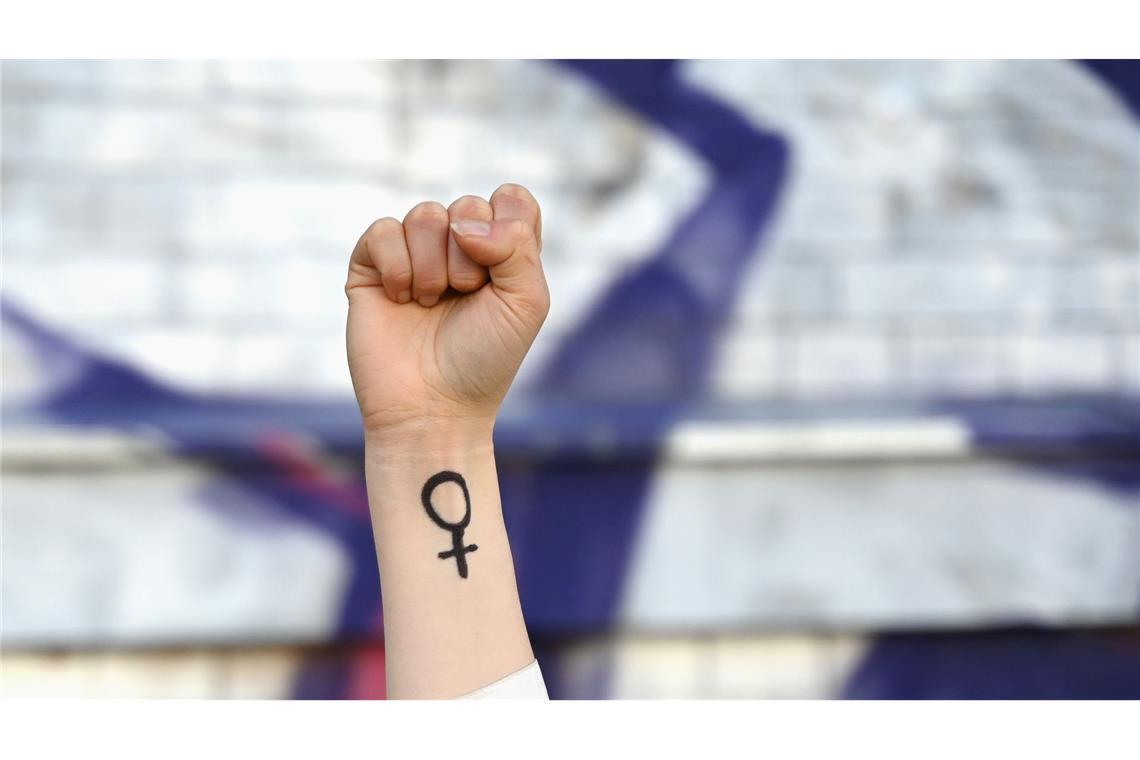 Womöglich stehe eine Neuverhandlung der Geschlechterrollen an, befürchten Experten. (Symbolbild)