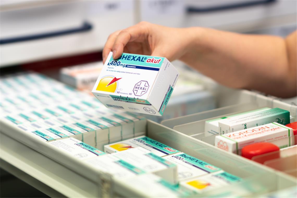 Ibuprofen abgelaufen - Kann man es noch nehmen? Worauf man achten sollte, wenn das Medikament Ibuprofen abgelaufen ist, haben wir hier zusammengefasst.