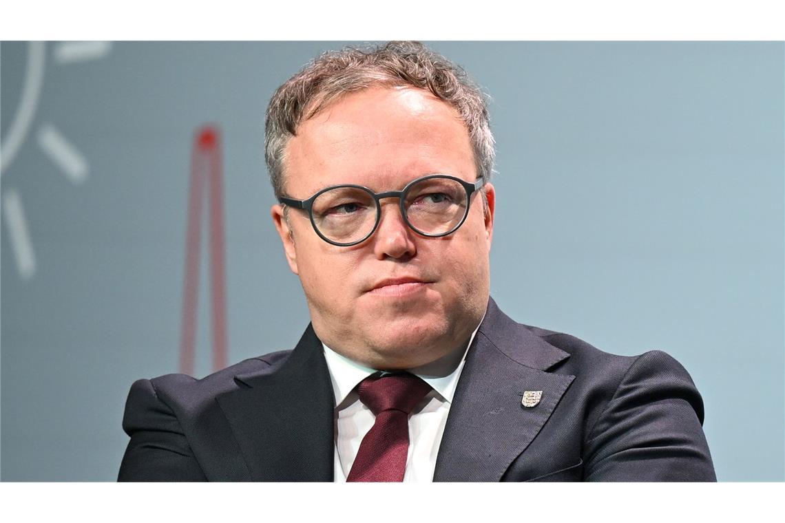 Wurden mehrere Reden und Gastbeiträge von Thüringens Ministerpräsident Mario Voigt (CDU) mit Hilfe von Künstlicher Intelligenz (KI) erstellt? (Archivbild)