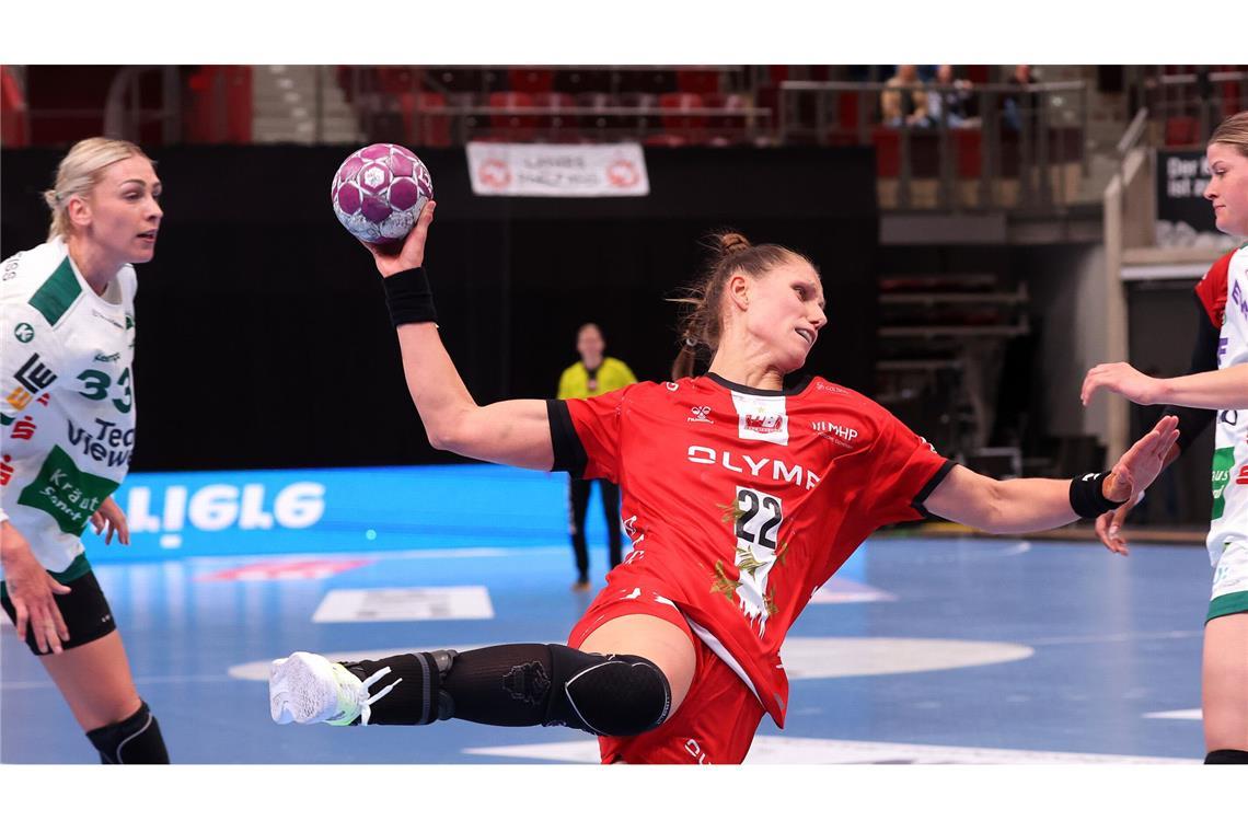 Meister startet mit Kanter-Derbysieg in die Play-Offs Xenia Smits setzt sich durch.