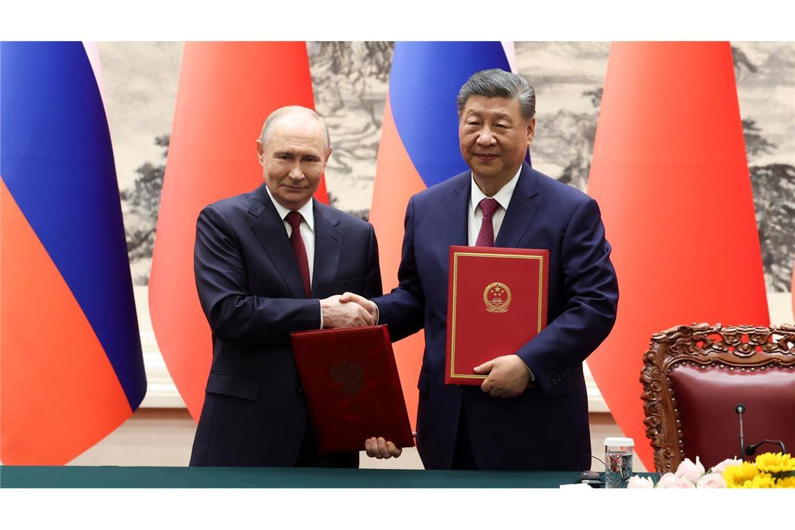 Xi und Putin unterzeichneten auch mehrere Dokumente.