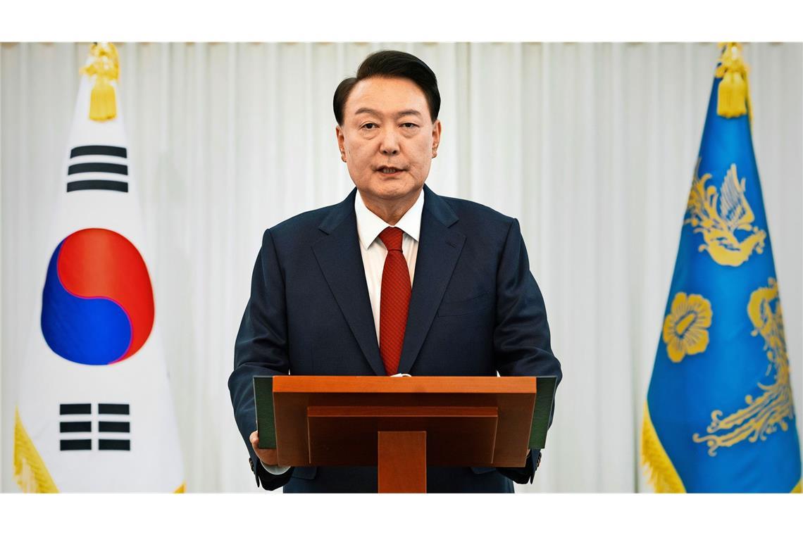 Machtkampf auf den Straßen Seouls Yoon Suk Yeol in seiner Residenz in Seoul