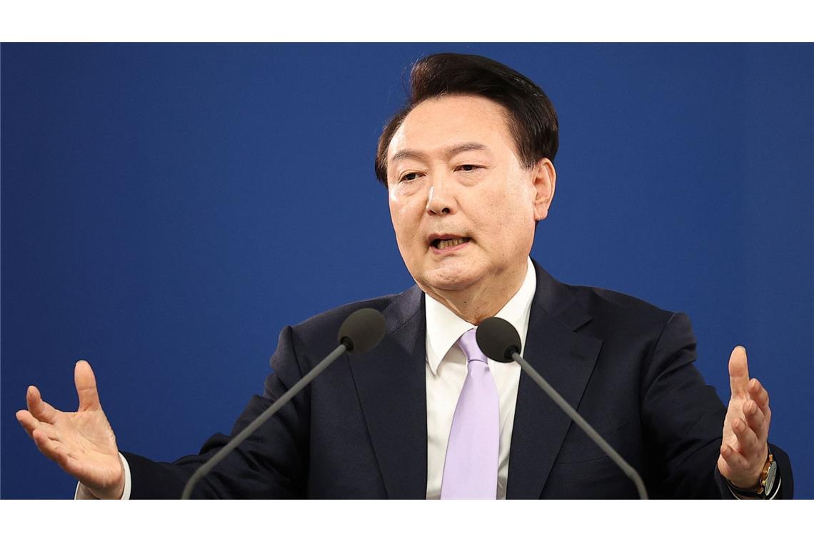 Suspendierter Präsident Yoon Suk Yeol erklärt sich vor Gericht Yoon Suk Yeol wies die Kritik an seiner umstrittenen Kriegsrechtsentscheidung zurück. (Archivbild)