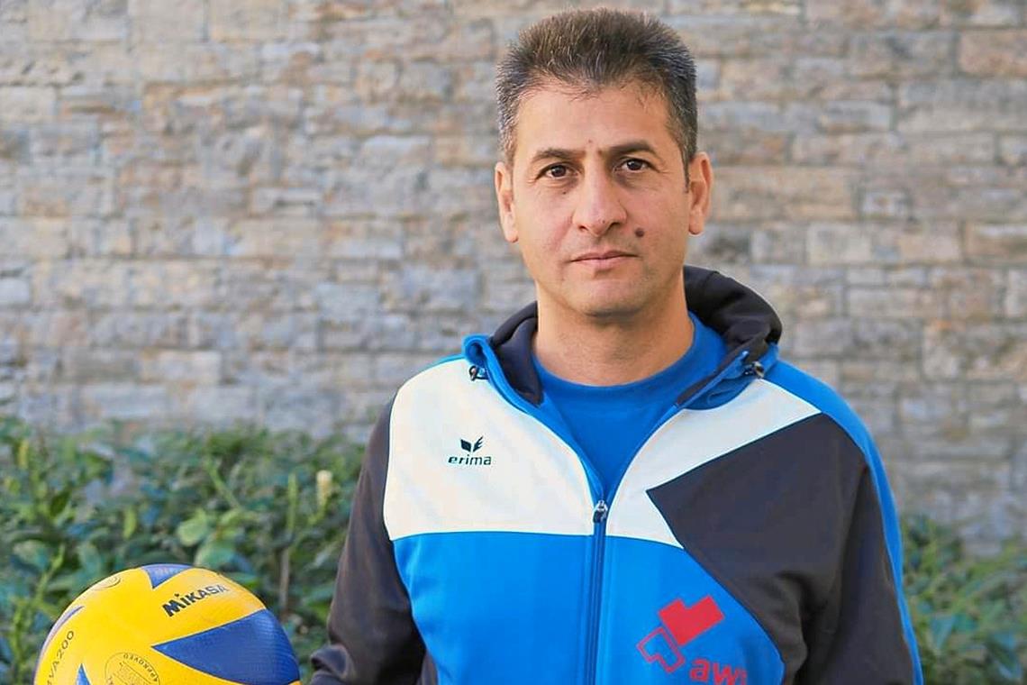 Youssef Hillaneh trainiert die Backnanger Volleyballerinnen in der neuen Saison. Foto: privat