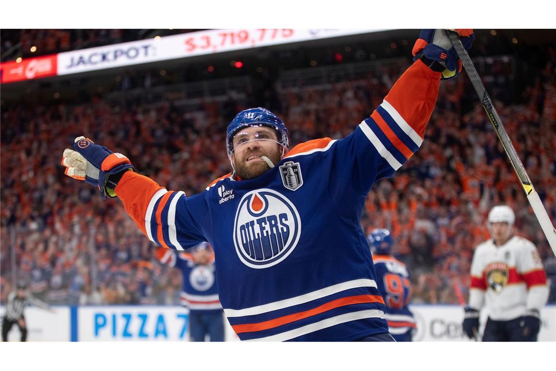 Zählt zu den fünf besten Eishockeyspielern der Welt: Leon Draisaitl (Archivbild)