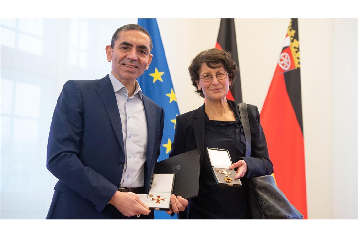 Zahlreiche Auszeichnungen wurden dem Ehepaar verliehen, auch der Verdienstorden des Landes Rheinland-Pfalz. (Archivbild)