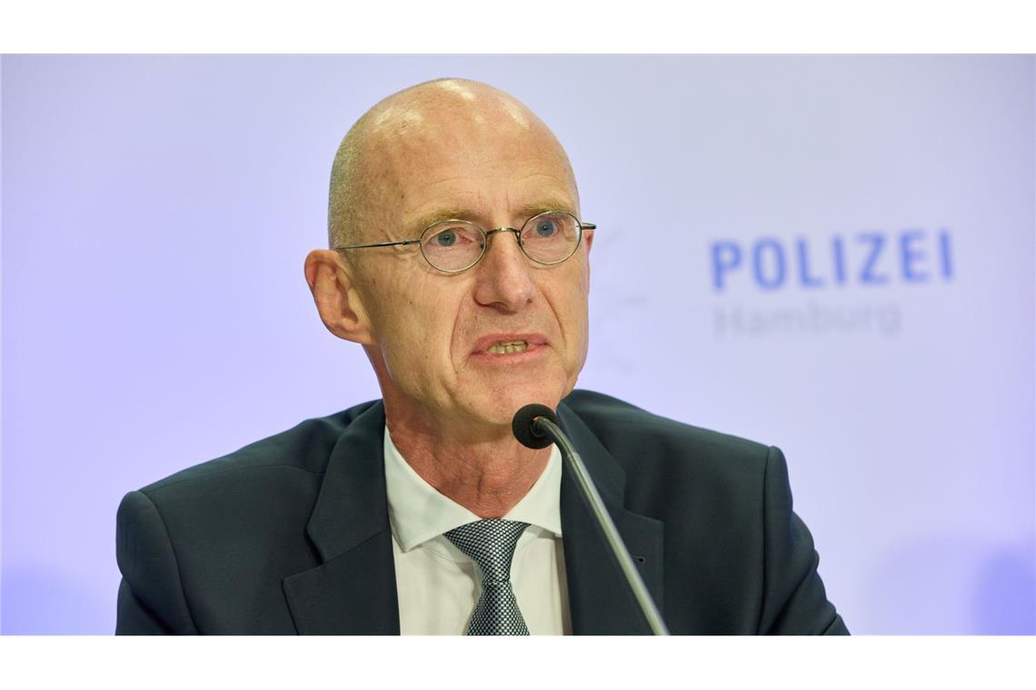 20-Jähriger soll Kind virtuell zum Selbstmord gedrängt haben Zahlreiche Kinder seien virtuell sexuell missbraucht worden, berichtete Generalstaatsanwalt Jörg Fröhlich über die Ermittlungsergebnisse.