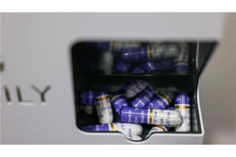 Zahlreiche Kommunen im Südwesten haben das Angebot für kostenlose Tampons und Binden in den vergangenen Jahren geschaffen.