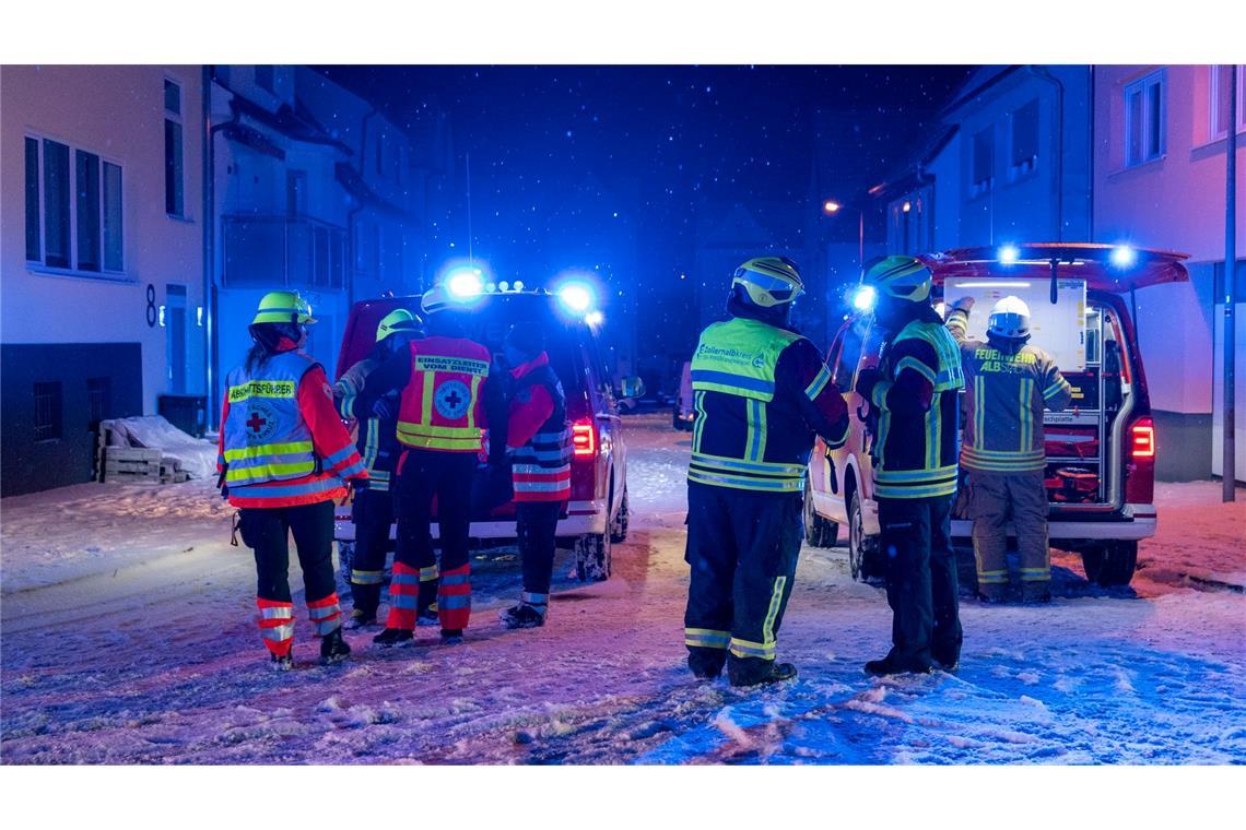 Zahlreiche Rettungskräfte eilten zum Unfallort.