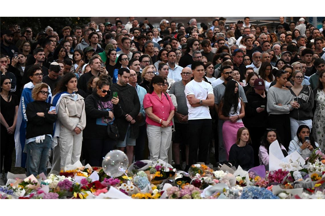 Mahnwache für Tote am Bondi Beach - Australien prüft Gesetze