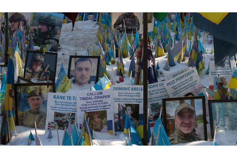 Zehntausende ukrainische Verteidiger sind im Kampf gegen den russischen Angriffskrieg bisher gefallen.