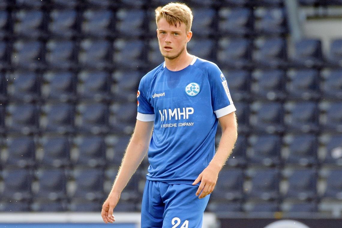 Von Degerlochs Höhen runter ins Murrtal Zieht das blaue Trikot aus und trägt ab dem Sommer rot: Niklas Benkeser. Foto: Baumann