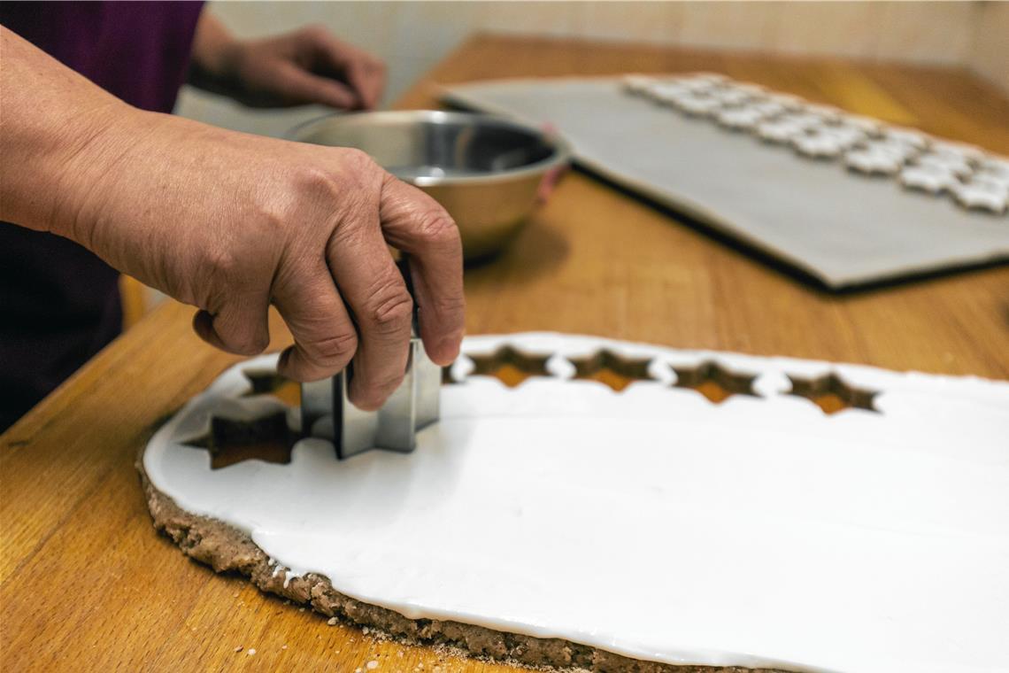 Vom ersten Pfund Zimt in der Klosterküche Zimtsterne sind immer noch ein Klassiker der Weihnachtsbäckerei. Heute weiß man mehr um die positiven Aspekte des Gewürzes.