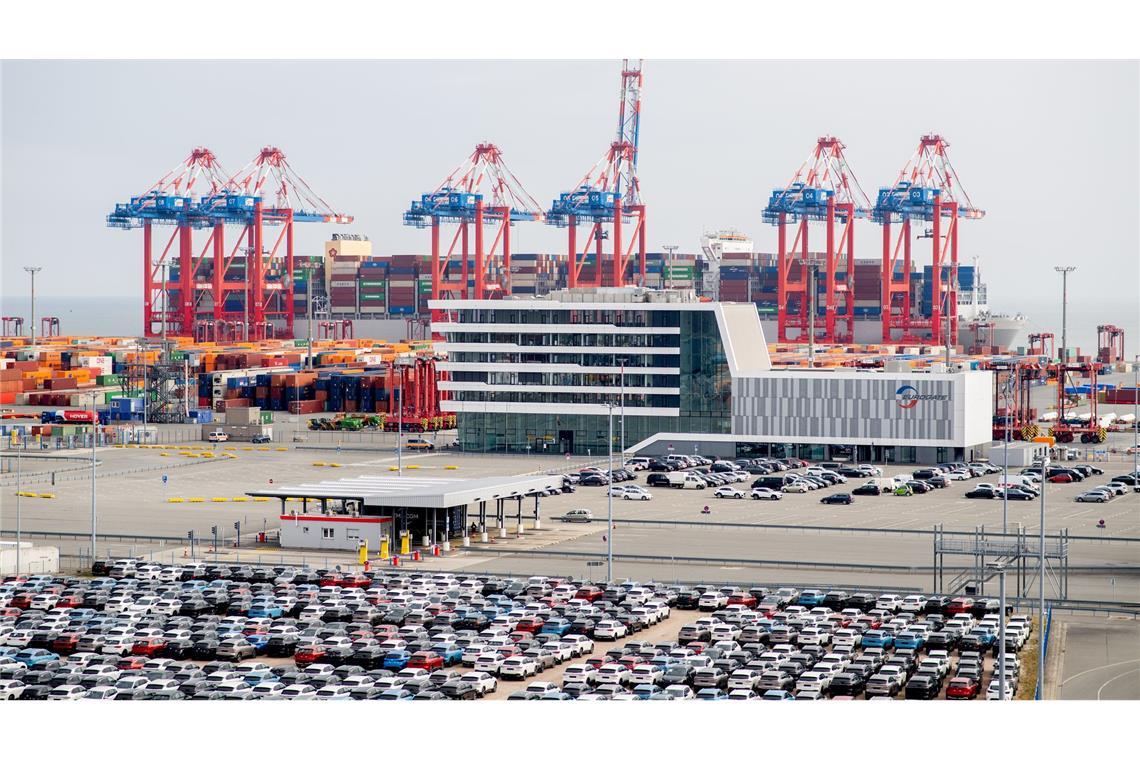 US-Strafgebühren für chinesische Schiffe könnten EU treffen Zölle machen Autos aus Deutschland in den USA deutlich teurer.