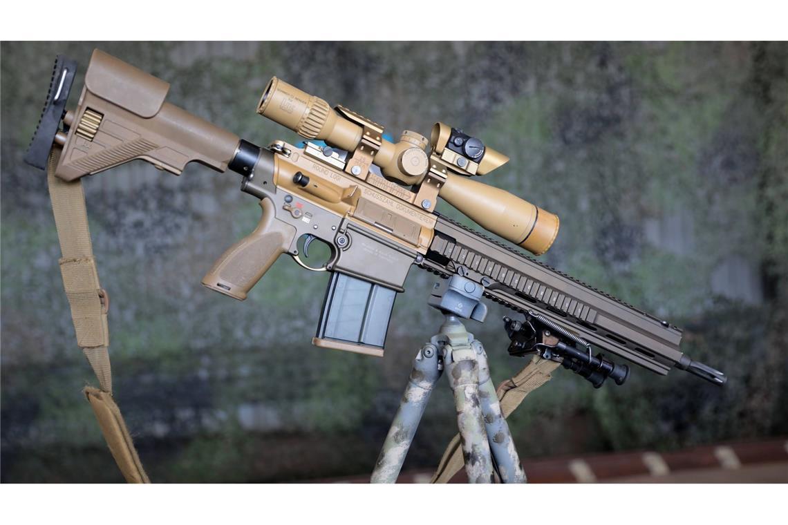 Gewehr in Transporter bei Zollkontrolle entdeckt Zöllner haben in einem Transporter auf der Autobahn 6 bei Bad Rappenau (Kreis Heilbronn) ein verstecktes Gewehr mit mehr als 100 Schuss Munition entdeckt (Symbolfoto).