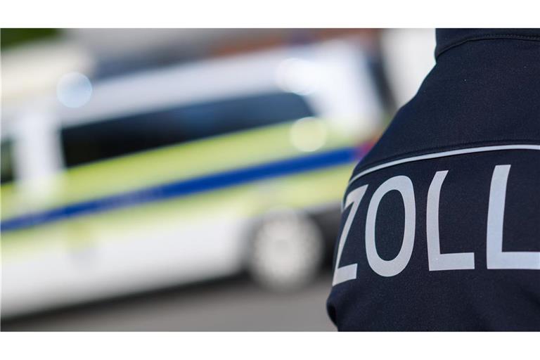 Zollfahnder hatten   Privat- und Firmenräume des Geschäftsführers durchsucht (Symbolbild).